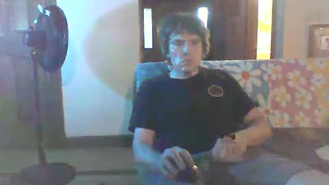 Snapshot of diggitydan1984 chatting on 06.11.26 Daniel online show from 06.11.26