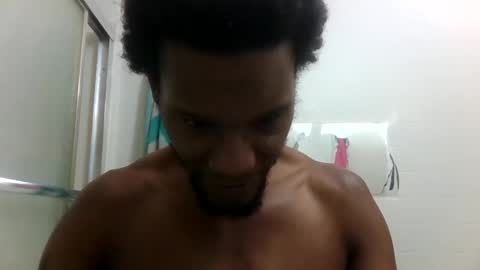 Snapshot of diginurgutz chatting on 12.18.24 diginurgutz online show from 12.18.24