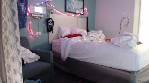 Digital Dust online show from 10.05.25