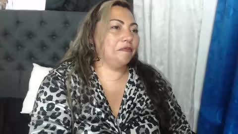 Snapshot of dihayara chatting on 05.20.26 Mariana online show from 05.20.26