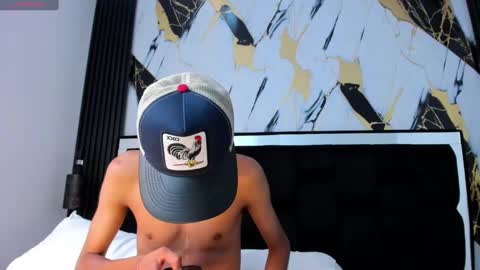 dikey_18 online show from 02.06.25