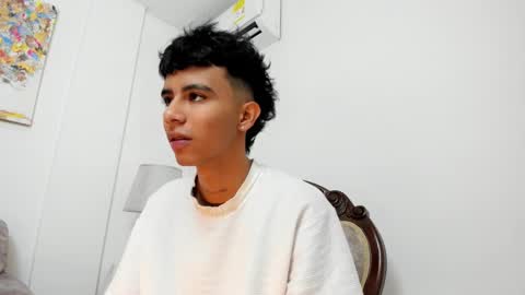 dikey_18 online show from 02.08.25