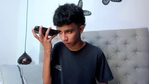 dikey_18 online show from 02.11.25