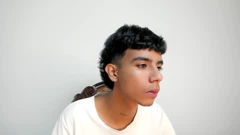 dikey_18 online show from 02.19.25