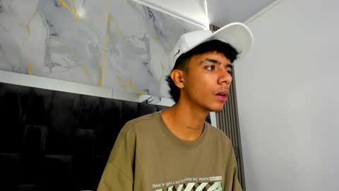 dikey_18 online show from 03.06.25