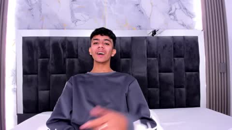 dikey_18 online show from 03.06.25