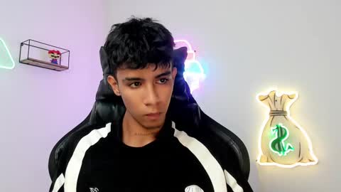 dikey_18 online show from 03.11.25