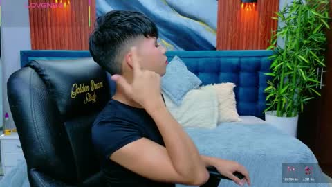 Snapshot of dilan_911 chatting on 05.26.26 DILAN online show from 05.26.26