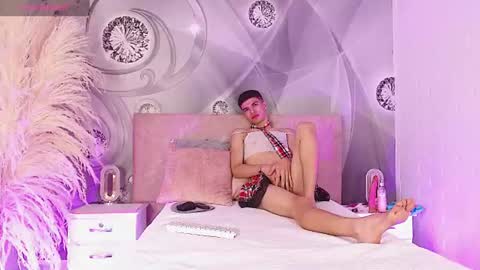 Snapshot of dilan_femboy_ chatting on 07.15.26 dilan_femboy_ online show from 07.15.26