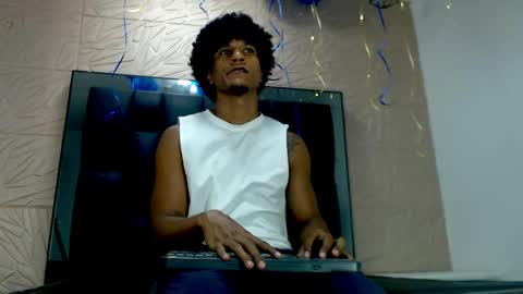 Snapshot of dilan_hall chatting on 05.26.26 dilan_hall online show from 05.26.26