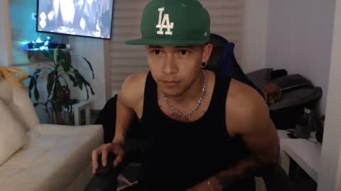 Snapshot of dilanxxx8888 chatting on 02.19.26 dilanxxx8888 online show from 02.19.26