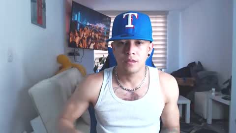 Snapshot of dilanxxx8888 chatting on 02.21.26 dilanxxx8888 online show from 02.21.26