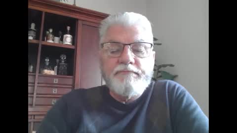 Snapshot of dilbert2024 chatting on 12.21.24 Dilbert online show from 12.21.24