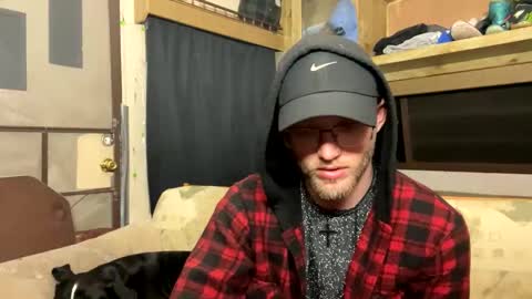 Snapshot of dilf_96 chatting on 05.13.26 Daddy online show from 05.13.26