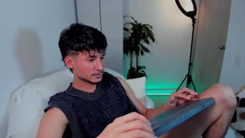 Snapshot of dimitri_targaryen chatting on 01.29.25 Fabian online show from 01.29.25