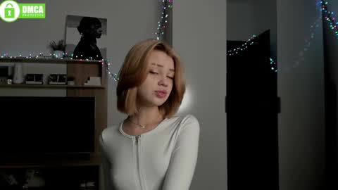 Snapshot of din_star chatting on 12.10.24 Dina online show from 12.10.24