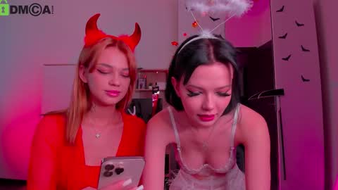 Snapshot of din_star chatting on 10.29.25 Dina online show from 10.29.25