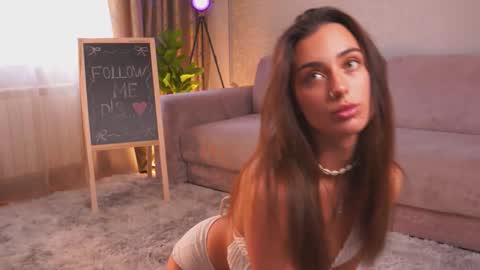 Snapshot of dinacaguimbal chatting on 03.22.26 Dina and ill be glad to be here with you follow to me online show from 03.22.26