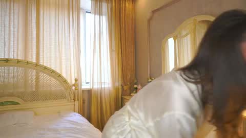 Snapshot of dinacaguimbal chatting on 04.09.26 Dina and ill be glad to be here with you follow to me online show from 04.09.26