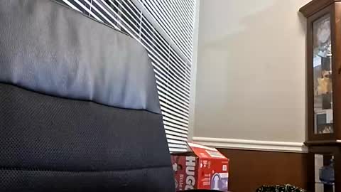 Snapshot of dinokat69 chatting on 10.18.25 Dinokat online show from 10.18.25