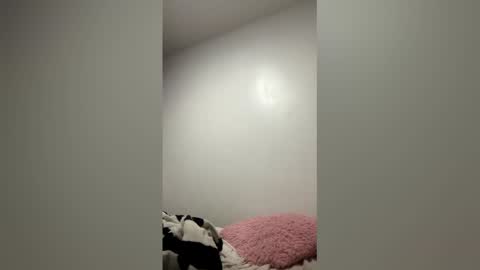 Cristal Independent model online show from 02.20.26