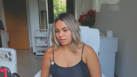 diosadeluniverso_ online show from 04.22.26