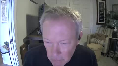 Snapshot of dirkpitt223 chatting on 01.22.25 DirtkPitt Fun guy working online show from 01.22.25