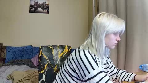 Snapshot of dirty_kiss69 chatting on 12.03.25 Dirty Kiss69 online show from 12.03.25