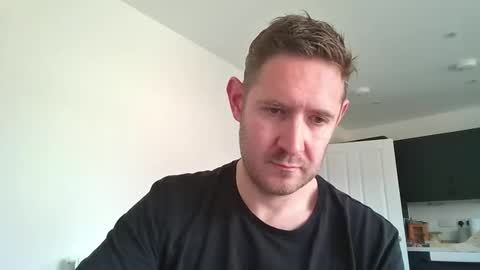 Snapshot of dirtylondon729 chatting on 06.05.26 Exhibitionist Ben online show from 06.05.26