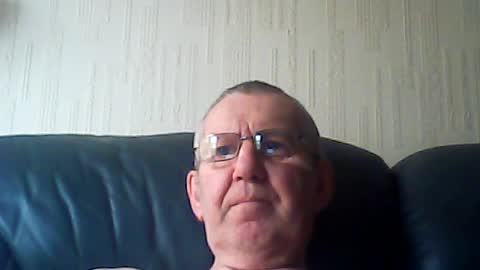 Snapshot of discovery63 chatting on 07.15.26 discovery63 online show from 07.15.26