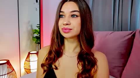 Snapshot of divetagrace chatting on 02.07.26 Tia online show from 02.07.26