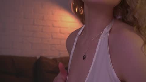 Eva and Lucia online show from 02.08.25