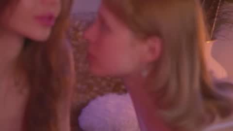 Snapshot of divine_lights chatting on 03.02.26 Eva and Lucia online show from 03.02.26