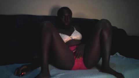 Snapshot of divineassgoddess chatting on 02.08.26 divineassgoddess online show from 02.08.26