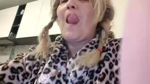 Snapshot of divineblond chatting on 03.13.26 Alexxa online show from 03.13.26