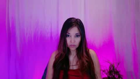 DivineLynn online show from 01.24.25