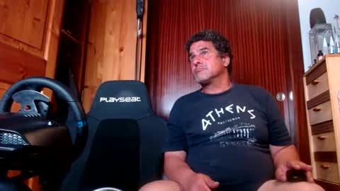 Snapshot of divitimido chatting on 10.14.25 divitimido online show from 10.14.25