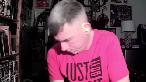 Snapshot of dix_handley_50 chatting on 01.29.25 dix_handley_50 online show from 01.29.25