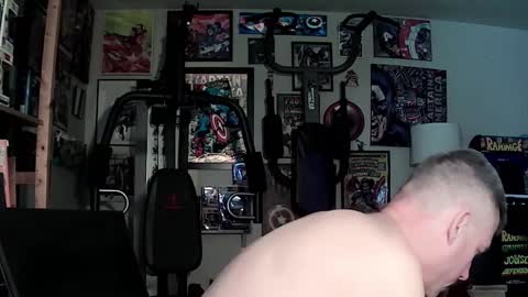 Snapshot of dix_handley_50 chatting on 03.08.25 dix_handley_50 online show from 03.08.25