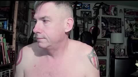 Snapshot of dix_handley_50 chatting on 11.03.25 dix_handley_50 online show from 11.03.25