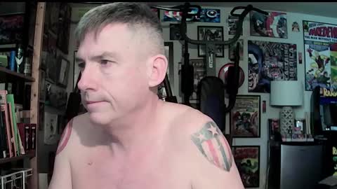 Snapshot of dix_handley_50 chatting on 11.04.25 dix_handley_50 online show from 11.04.25