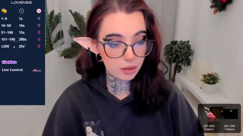 dixipixi_ online show from 12.22.24