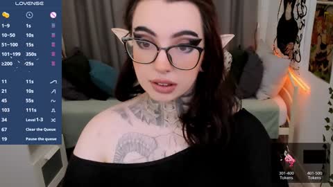 dixipixi_ online show from 01.04.25