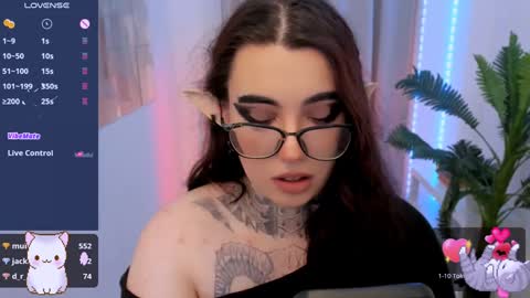 dixipixi_ online show from 01.19.25