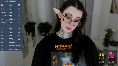 dixipixi_ online show from 10.09.25