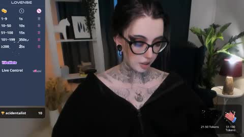 Snapshot of dixipixi_ chatting on 05.16.26 dixipixi_ online show from 05.16.26
