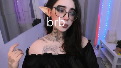 Snapshot of dixipixi_ chatting on 05.16.26 dixipixi_ online show from 05.16.26