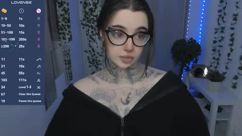 Snapshot of dixipixi_ chatting on 05.21.26 dixipixi_ online show from 05.21.26
