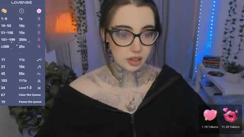 Snapshot of dixipixi_ chatting on 05.30.26 dixipixi_ online show from 05.30.26