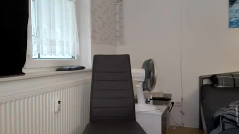 Snapshot of djnature3 chatting on 10.21.25 djnature3 online show from 10.21.25